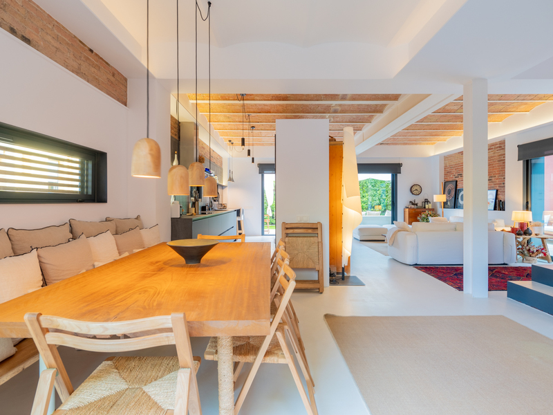 Impresionante casa de obra nueva con jard├¡n y piscina — foto 8