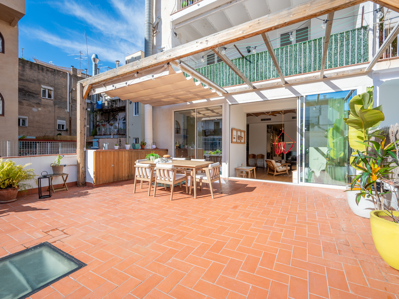 Incre├¡ble piso reformado con elementos originales y gran terraza en Gracia — foto 8